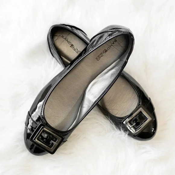 BANDOLINO BLACK BALLET SLIP ON FLATS SZ 9.5 SILVER BUCKLE PATENT LEATHER - Picture 3 of 6